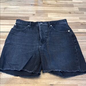 Everlane Women’s Black Denim Buttonfly Cutoff Shorts - Size 30